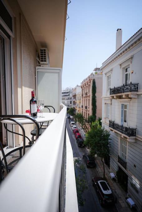 Syntagma Square, 60Sqm Dream Suite Athens Luaran gambar