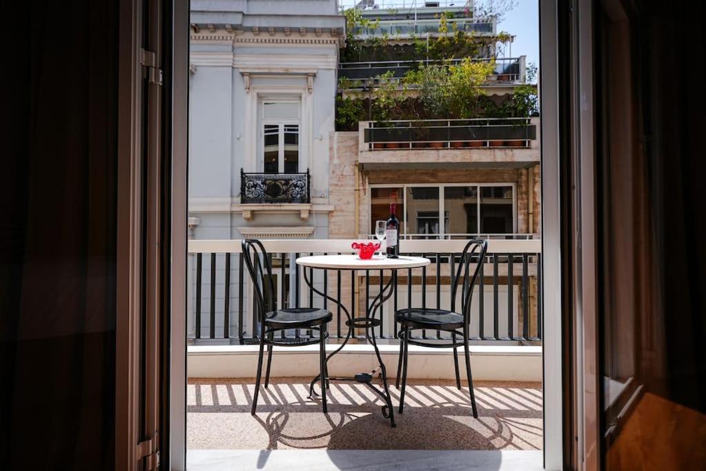 Syntagma Square, 60Sqm Dream Suite Athens Luaran gambar