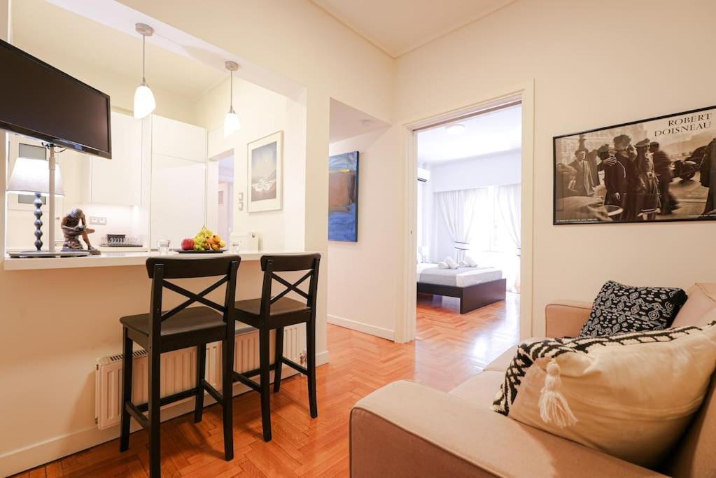 Syntagma Square, 60Sqm Dream Suite Athens Luaran gambar