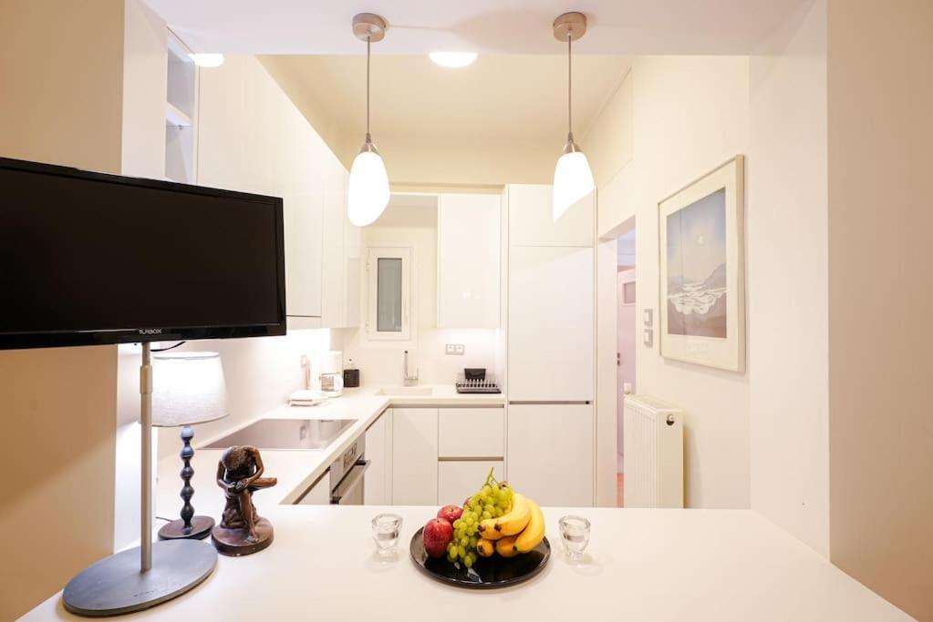 Syntagma Square, 60Sqm Dream Suite Athens Luaran gambar