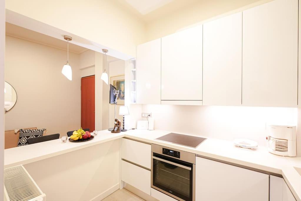 Syntagma Square, 60Sqm Dream Suite Athens Luaran gambar