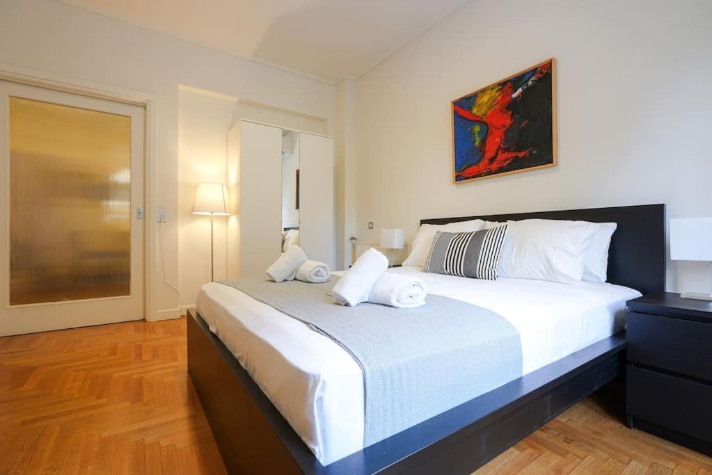 Syntagma Square, 60Sqm Dream Suite Athens Luaran gambar